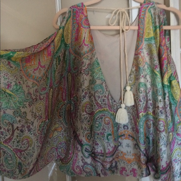 UNIQUE 60s/70s looking top - Picture 2 of 5